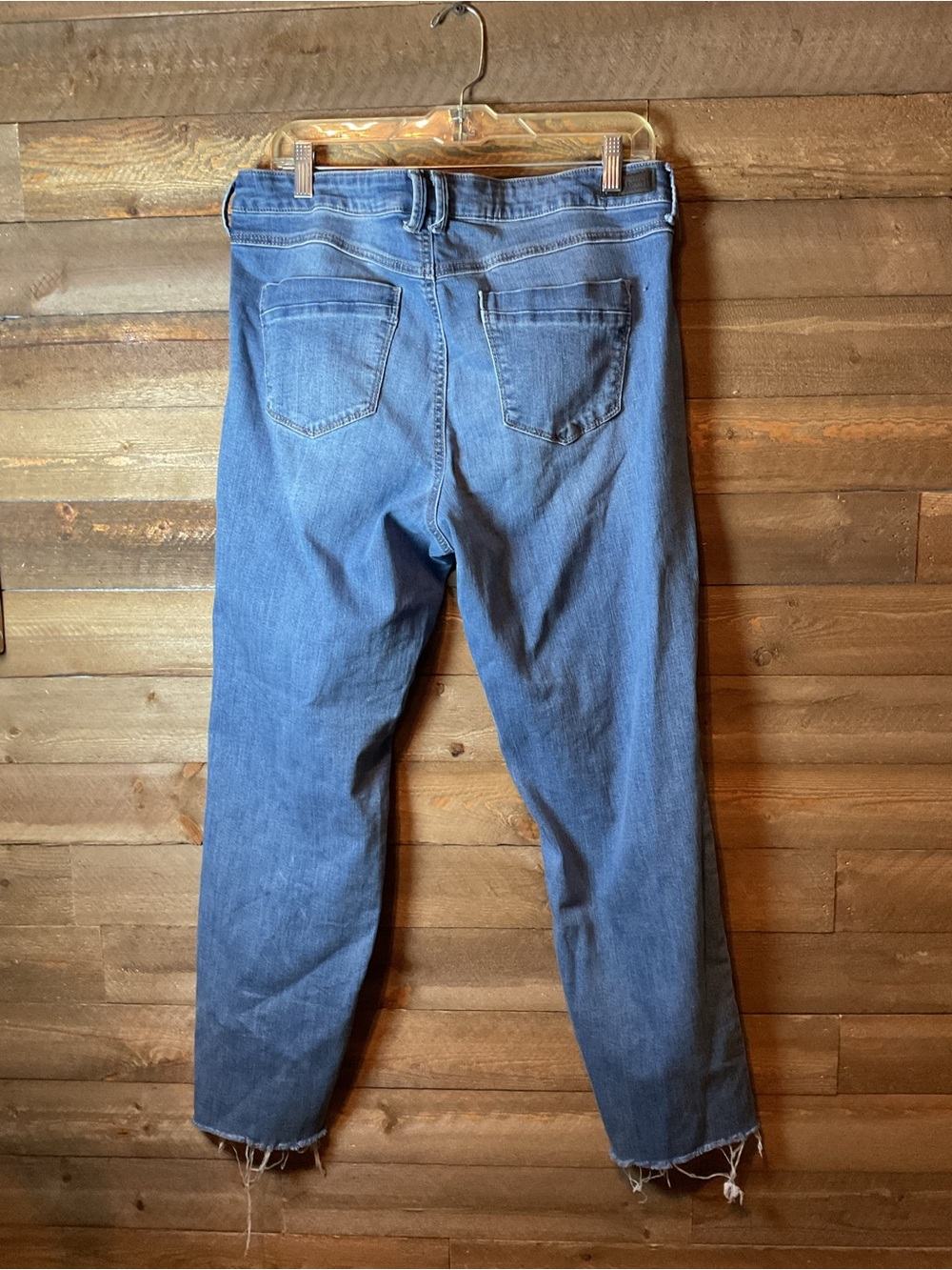 Natural Reflections Distressed Patchwork Jeans Vintage Reunion Women’s Size 12 - Picture 4 of 4